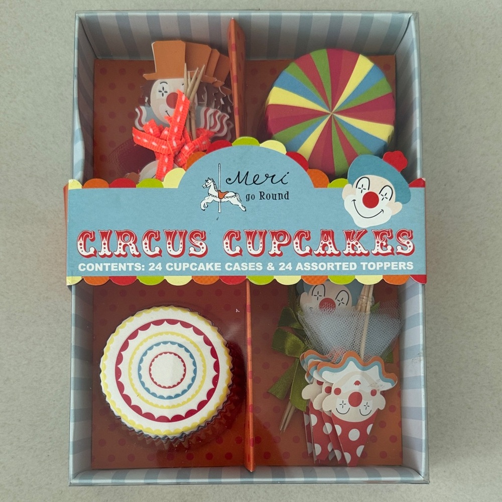 Meri Go Round Circus Cupcake Kit - Multicolor